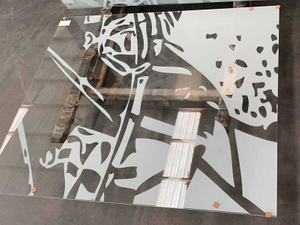 закаленное стекло с трафаретной печатью на заказ